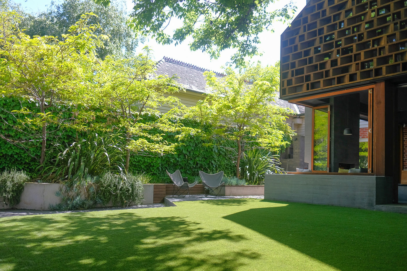 St. Kilda Garden - Tuff Group, Australia’s leading backyard turf & synthetic grass sports specialists 